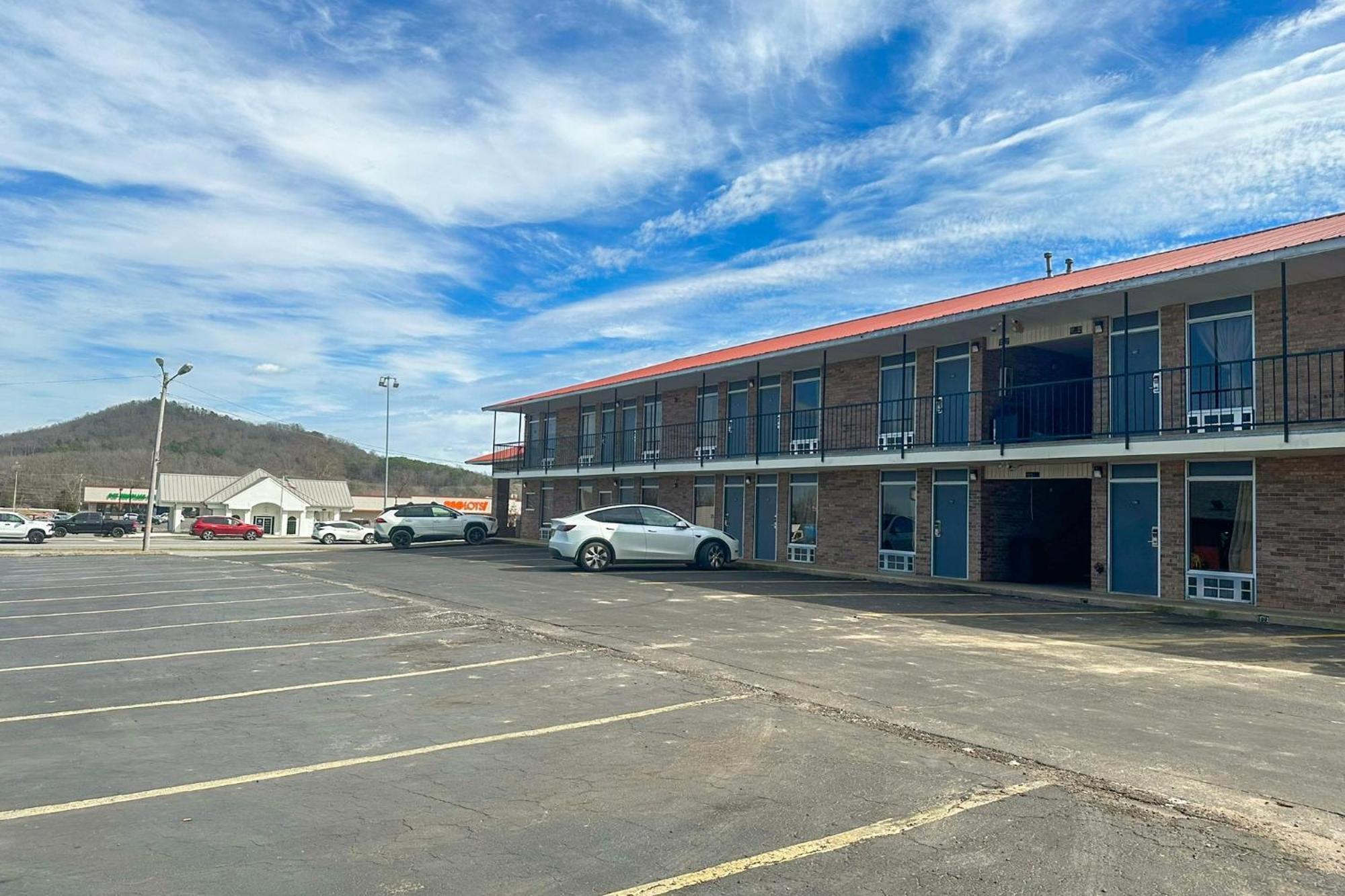Regal Inn Guntersville By Oyo Hwy 431 エクステリア 写真