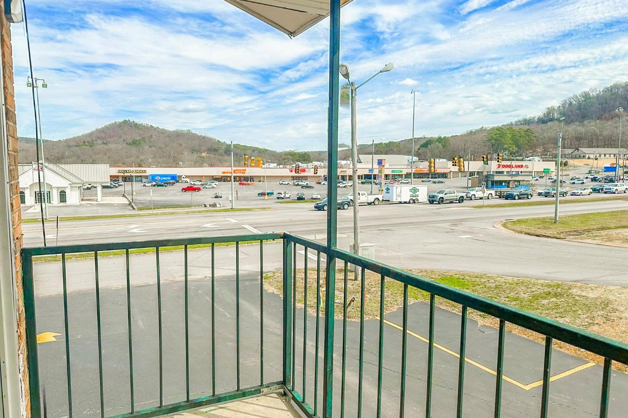 Regal Inn Guntersville By Oyo Hwy 431 エクステリア 写真